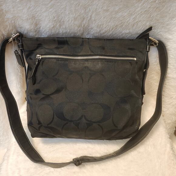 Coach 24CM Signature Duffle Shoulder Bag/Crossbody Black Silver - Picture 4 of 6